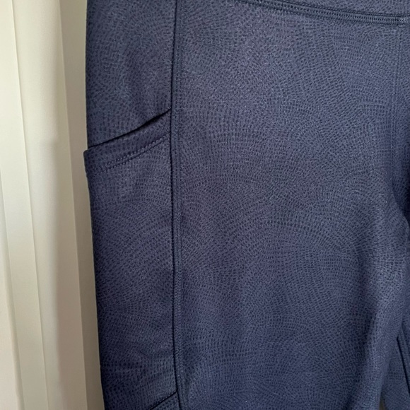 NWOT - MONDETTA blue pattern leggings in Small. - Picture 4 of 6